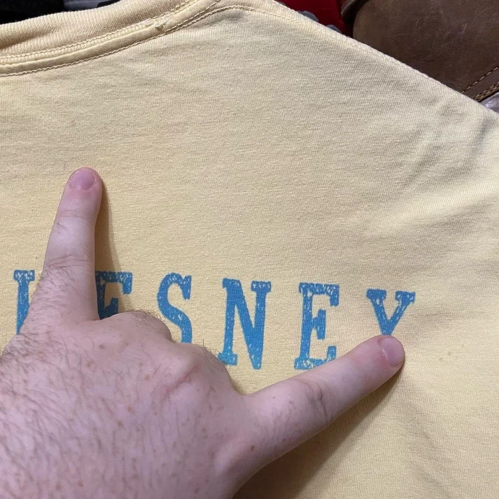 2018 Kenny Chesney trip around the sun tour country music tour concert T-shirt - Picture 6 of 6